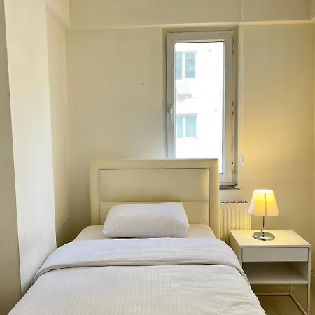 Wonder Homes - 2 Bedroom Designer Flat, Terrace, Cihangir * Istanbul